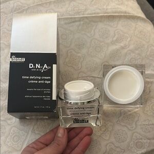Dr. Brandt Time Defying Cream